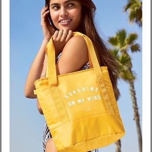 PINK VS cooler bag🦋